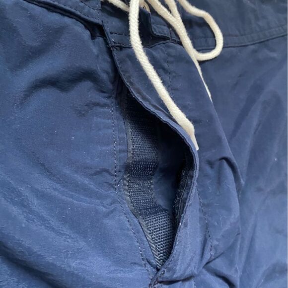 J. CREW Men's 9" Long Board Shorts Size 30" Mesh Lined Swim Beach Navy Blue Tie - Picture 5 of 7